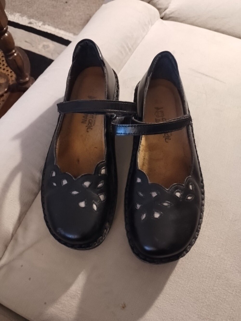 Naot Women Leather Black Maryjanes Sz 38/7